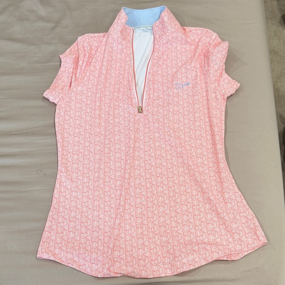 fairway and greens Tops - Fairway & Greene Coral Patterned Short Sleeve Top